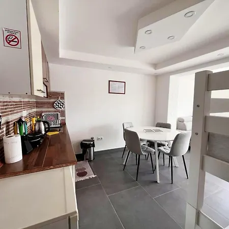 Guest house Mesic *